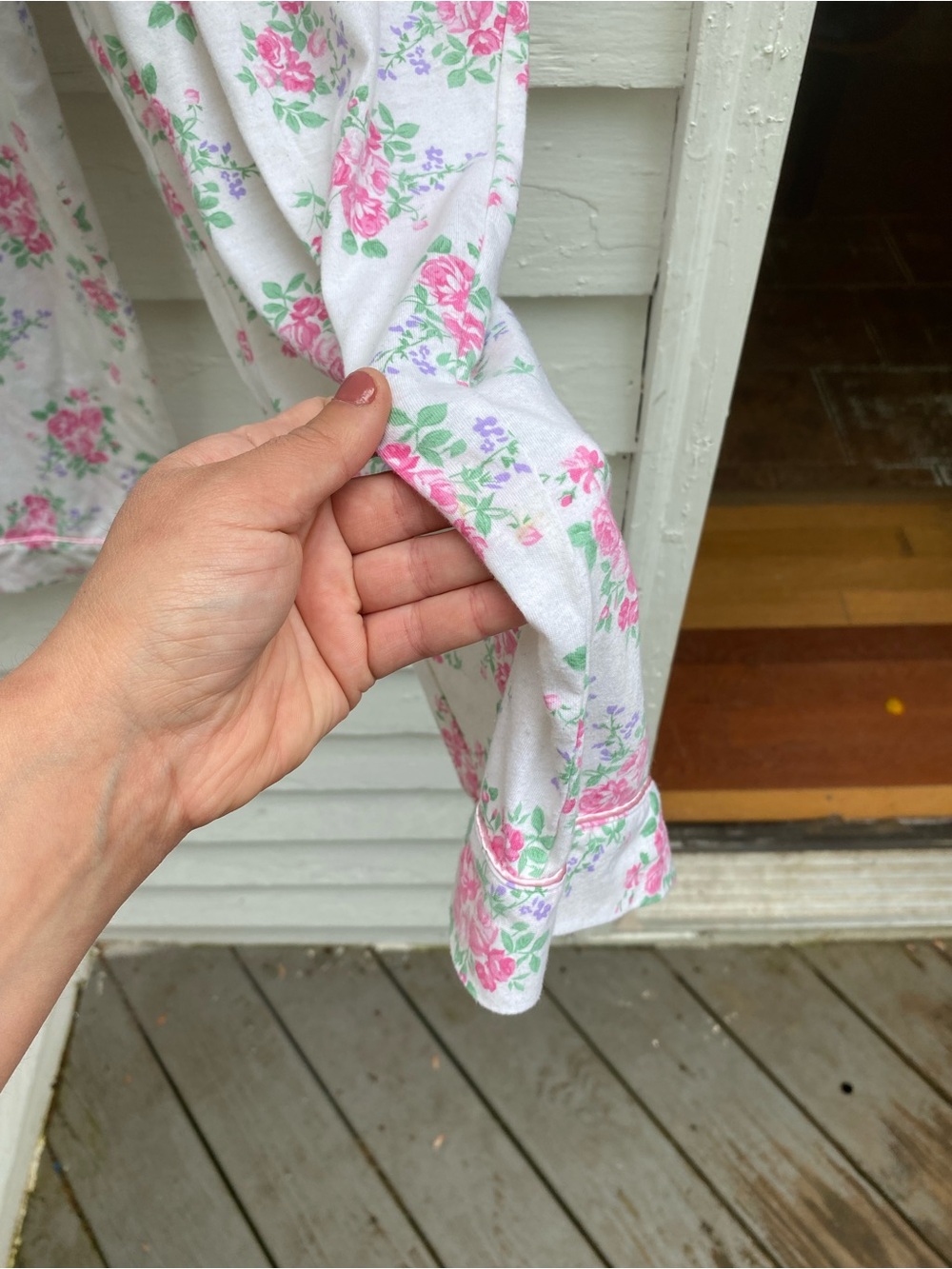 Women's Pink Floral Short-Sleeve Pajama 2 PC Set - Picture 12 of 12